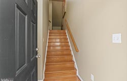 18495 SIERRA SPRINGS Square, LEESBURG, VA 20176