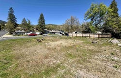 802 Scenic CT, Yreka, CA 96097