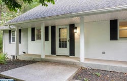 318 Viking Drive, Hoyt Lakes, MN 55750