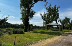 Lot 5 Six Pole Reserve, Front Road, Mount Carmel, IL 62863
