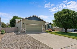 9074 Plainsman Dr, Wellington, CO 80549