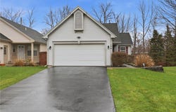 106 Cranbrook, Webster, NY 14580