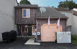 20 QUEEN ANNE COURT, MARLTON, NJ 08053