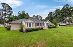 100 Charlotte Drive, Gurdon, AR 71743