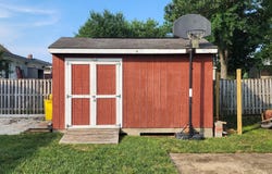 33 MAPLEDALE AVENUE, GLEN BURNIE, MD 21061
