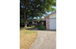 2889 Adrian Circle, Hanford, CA 93230