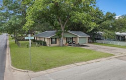 609 Laurel St, Bastrop, TX 78602