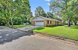 1914 Laurel Road, Gainesville, TX 76240