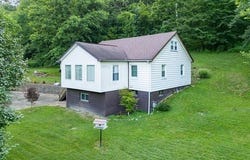 698 Lick Branch Road, Charleston, WV 25312