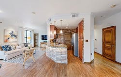 330 Las Colinas Boulevard E, Irving, TX 75039