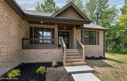 2 Riverchase Drive, Crossville, TN 38555