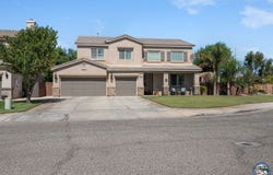 857 Corral Ct, Brawley, CA 92227