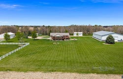48349 276th St, Canton, SD 57013