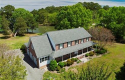 410 Oakley Pointe Lane, Mathews, VA 23109
