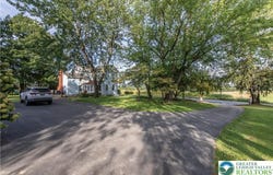 300 S Delaware Drive, Upper Mt Bethel Twp, PA 18343