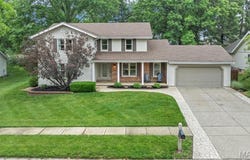 16059 Meadow Oak Drive, Chesterfield, MO 63017