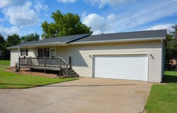 225 W Prairie Ave, Little River, KS 67457