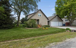 435 B Street, Palmyra, NE 68418