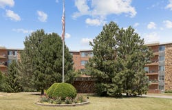 16 E Old Willow Road, Prospect Heights, IL 60070