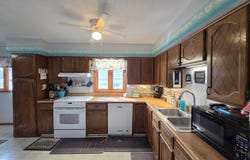 14 S Illinois Street, Aberdeen, SD 57401