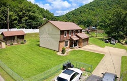 15 Wallace Rd, Elkhorn City, KY 41522