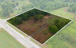 2656 A Kentucky 30, East Bernstadt, KY 40729