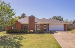 2205 Meadow  LN, Barling, AR 72923