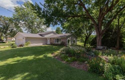 8 KIMBERLY Drive, Coal Valley, IL 61240-9645