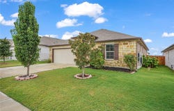 127 Sky Meadows Cir, San Marcos, TX 78666