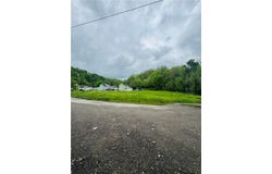15 School St, Coal Center Boro, PA 15423