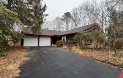 7 Falmouth Drive, Mount Sinai, NY 11766
