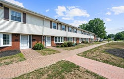 11 Meadowlawn Drive unit: 11, Mentor, OH 44060