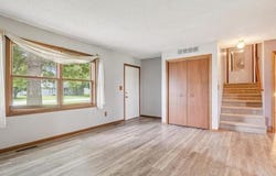 41 Williams Circle, Hills, IA 52235