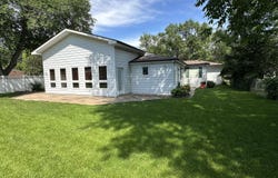 1323 N 3rd Street, Aberdeen, SD 57401