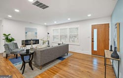 2736 Claire, Decatur, GA 30032