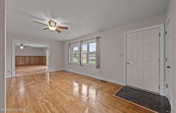 4 Earl Place, Midway Park, NC 28544