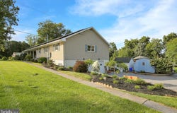 1046 CROSS KEYS Road, LEESPORT, PA 19533