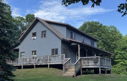 996 E Mcafee Road, Trenary, MI 49891