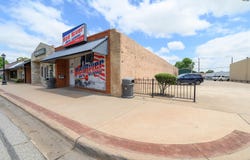 312 E 3RD STREET, Burkburnett, TX 76354