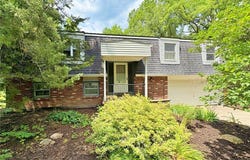 10511 Darrow Road, Vermilion, OH 44089