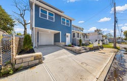 18 Campview Avenue, Keansburg, NJ 07734