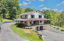 721 Valley Dr, Livingston, TN 38570