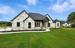 2085 Glenhollow Drive, Weatherford, TX 76088