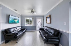 897 W 36th St, Hialeah, FL 33012