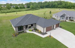 2021 Fairway Drive, Auburn, IN 46706
