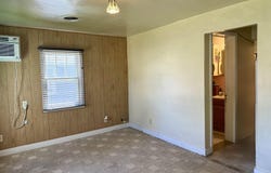 1031 E 1st Ave, Mitchell, SD 57301
