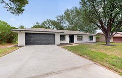 2821 Mccarley Drive, Commerce, TX 75428