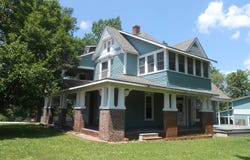 103 W Daniel Street, Albany, MO 64402