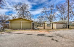 1108 S Lakeside Drive, Burnet, TX 78611