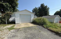 1220 W Edwards Street, Vandalia, IL 62471
